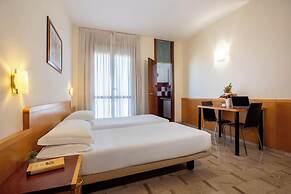 IH Hotels Milano ApartHotel Argonne Park