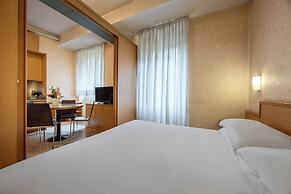 IH Hotels Milano ApartHotel Argonne Park