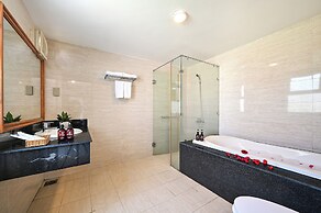 Silver Beach Resort Ke Ga