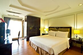LK Mantra Pura Resort