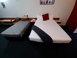 Ayr Travellers Motel