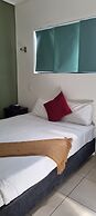 Ayr Travellers Motel