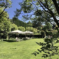 Red's Redaelli Hotel