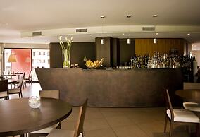 Red's Redaelli Hotel