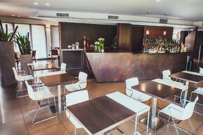 Red's Redaelli Hotel