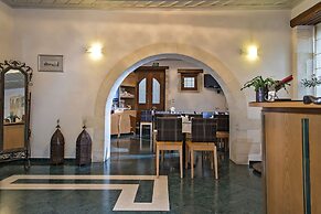 Ionas Boutique Hotel