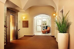 Hotel Ambassador