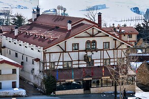 Le Cedrus Hotel