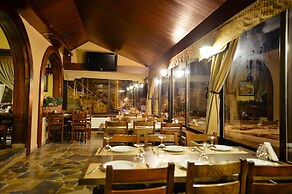 Le Cedrus Hotel