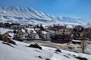 Le Cedrus Hotel