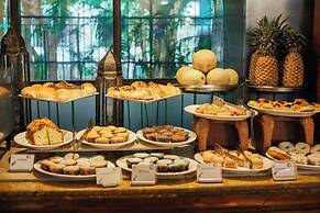 Acron Candolim Regina