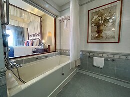 Acron Candolim Regina
