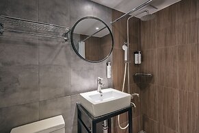 Kolon Hotel