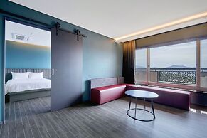 Kolon Hotel