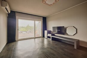 Kolon Hotel