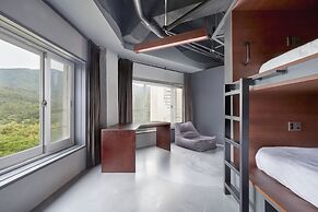 Kolon Hotel