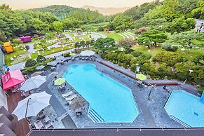 Kolon Hotel