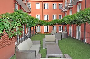 Cavour 30TRE - Hotel Moderno