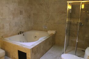 Hotel Contempo