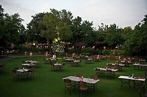 WelcomHeritage Bal Samand Lake Palace