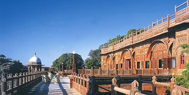WelcomHeritage Bal Samand Lake Palace