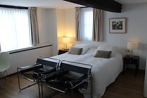 Hotel Dis