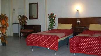 Regent House - Hostel