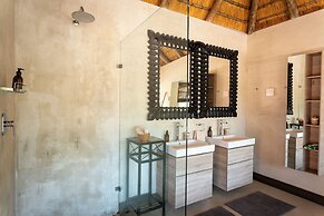 Mohlabetsi Safari Lodge