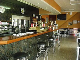 El Faisan C&R Hotel