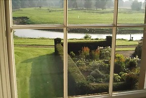Warwick Hall