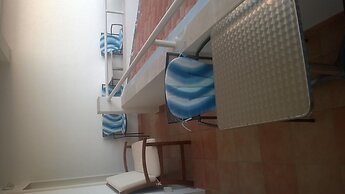 J & B Holiday House