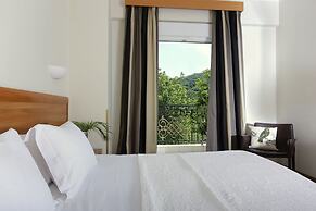 Chloe Hotel