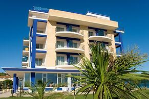 Roses Hotel