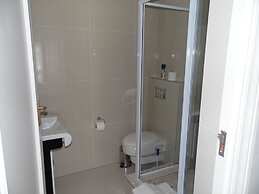Albatross Guest House