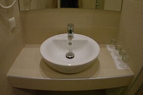 Eleftheria Hotel