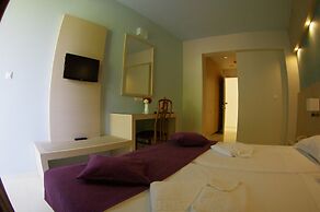 Eleftheria Hotel