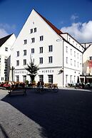 AKZENT Brauerei Hotel Hirsch