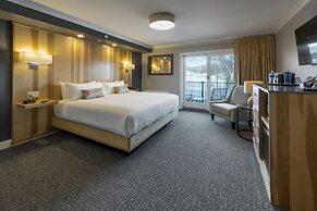 Center Harbor Inn