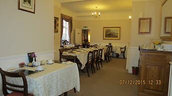 Hunters Lodge