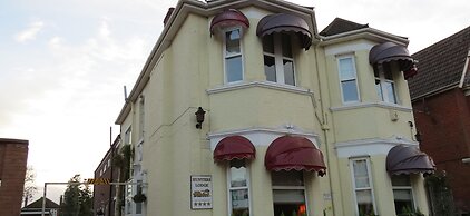 Hunters Lodge