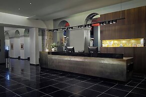 Hotel de Bourgtheroulde, Autograph Collection