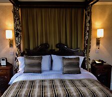 Royal Oak Hotel