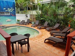 Port Douglas Motel