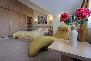 Euro Garni Hotel