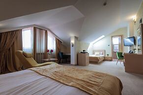Euro Garni Hotel