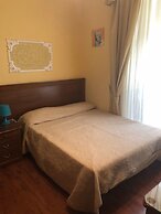 Hotel Iris