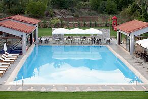 Mont Helmos Hotel