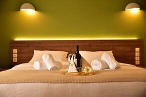 Mont Helmos Hotel