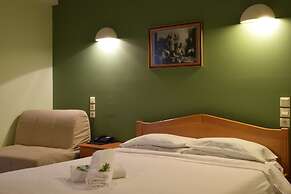 Mont Helmos Hotel