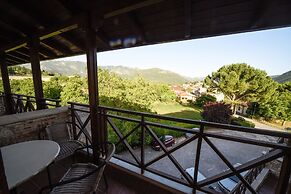 Mont Helmos Hotel